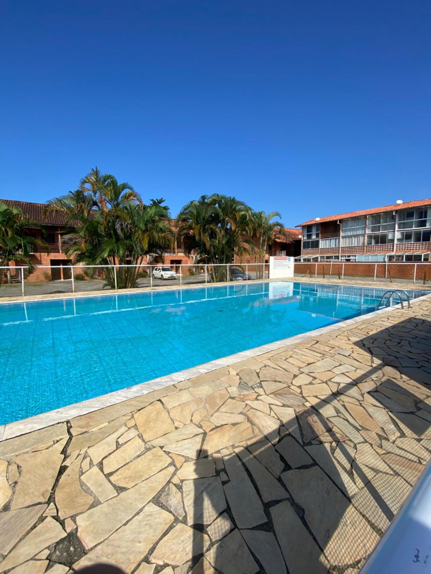 Apartment Ap Em - 250 Metros Da Do Sape - Maranduba - Ii Com Piscina
